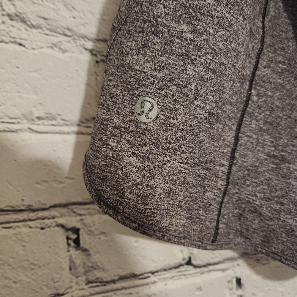 Lululemon Track That Short - Picture 4 of 6